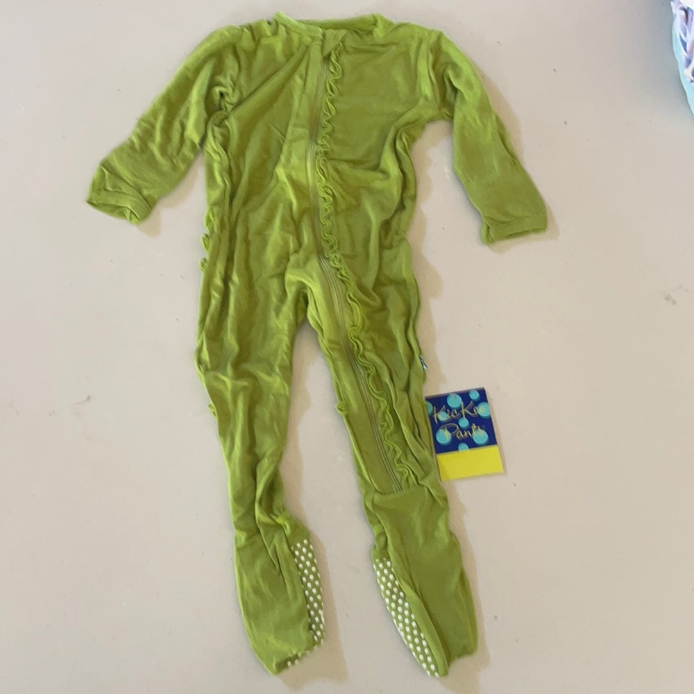 Brand New! Kickee Pants 6-9M Pajamas Zip Up Footies